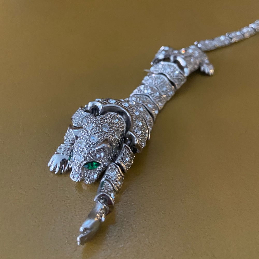 Vintage Panther shoulder Brooch